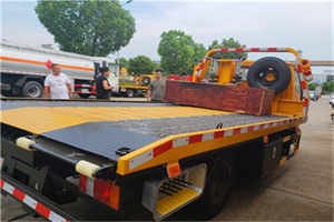 宣威附近拖车电话号码服务